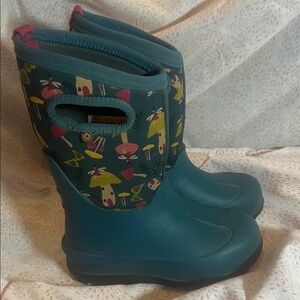 Bogs Kids' Neo Classic Rain Boots with Mushroom Print